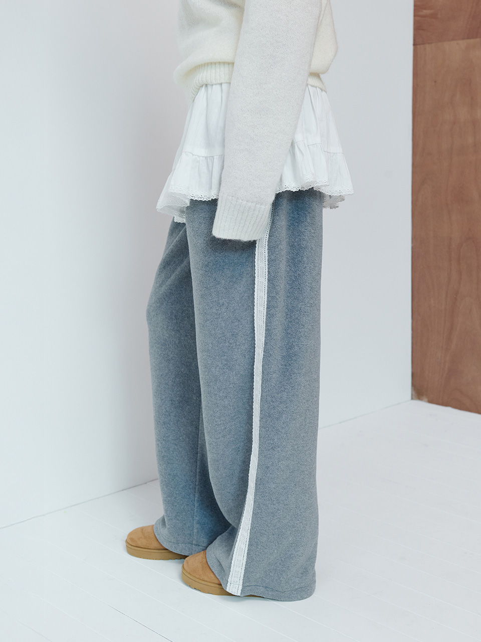 FLEECE LACE STRING WIDE PANTS GRAY