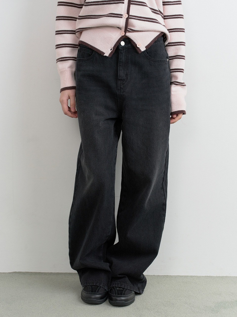 BACK SEAM DENIM PANTS BLACK