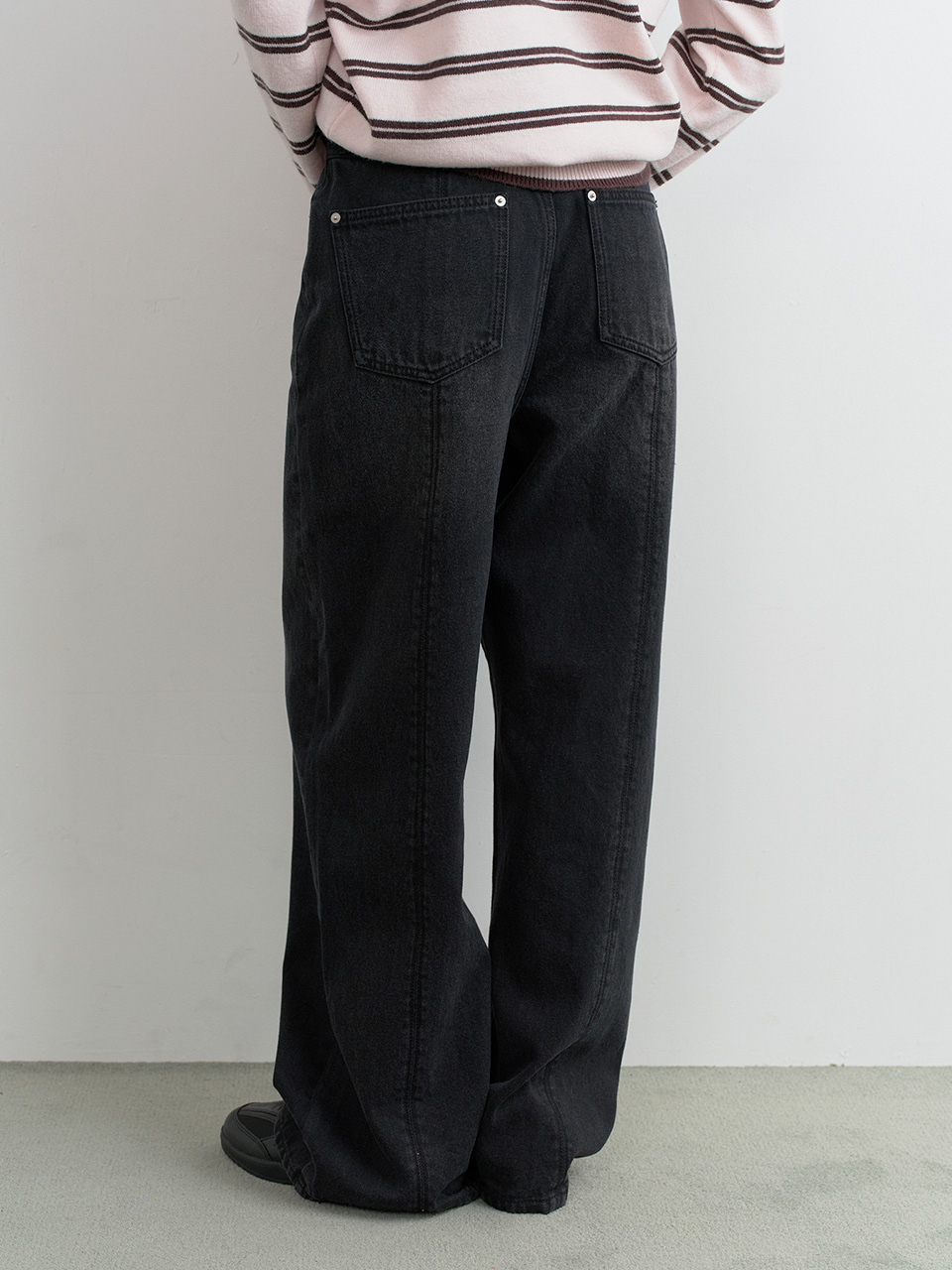 BACK SEAM DENIM PANTS BLACK