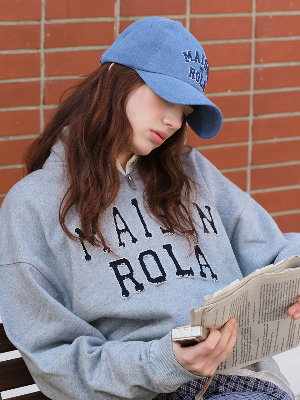 MAISON DE ROLA CAMPUS LOGO PIGMENT BALL CAP BLUE