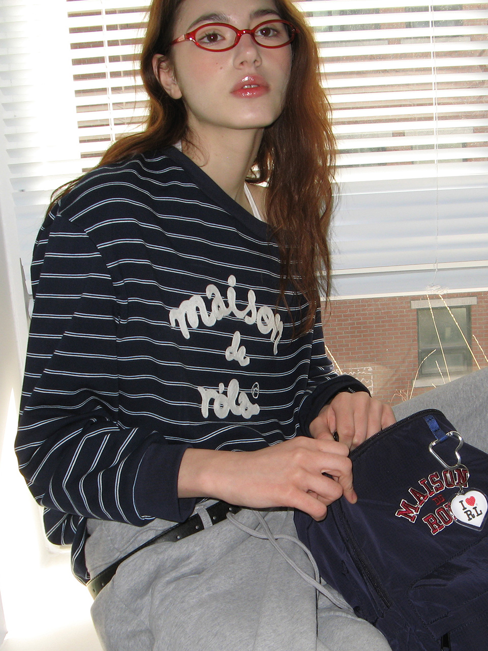 MAISON DE ROLA EMBROIDERY OFF SHOULDER STRIPE SWEATSHIRT NAVY