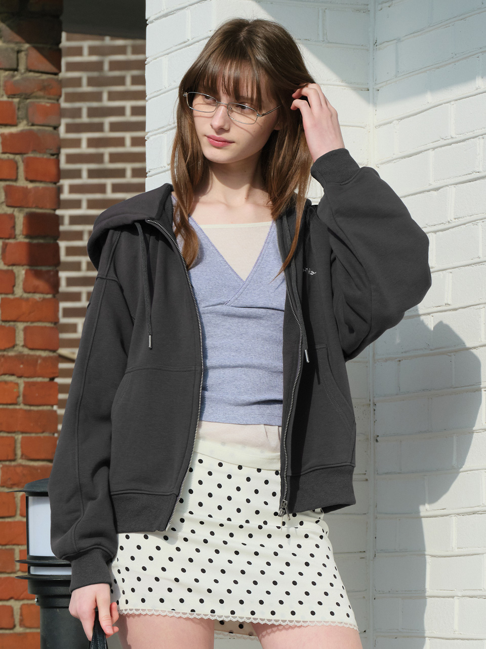 SIMPLE LOGO HOOD ZIP-UP CHARCOAL