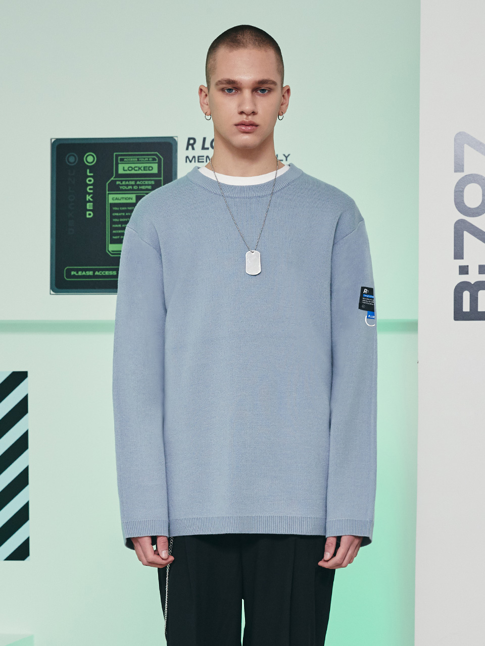 (KT-21132) R:LOL SIDE POINT LABEL KNIT LIGHT BLUE
