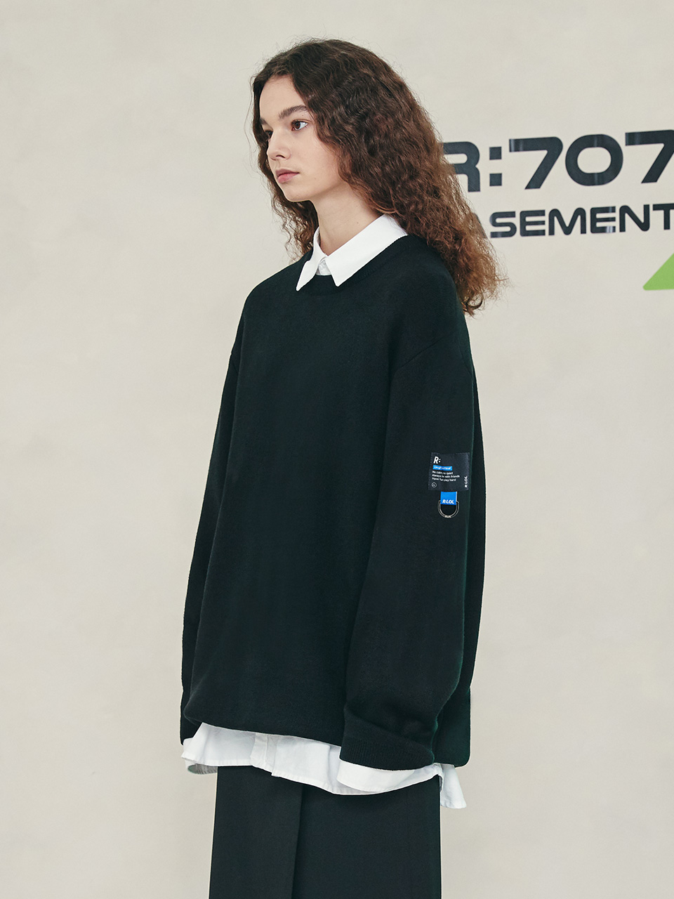(KT-21132) R:LOL SIDE POINT LABEL KNIT BLACK