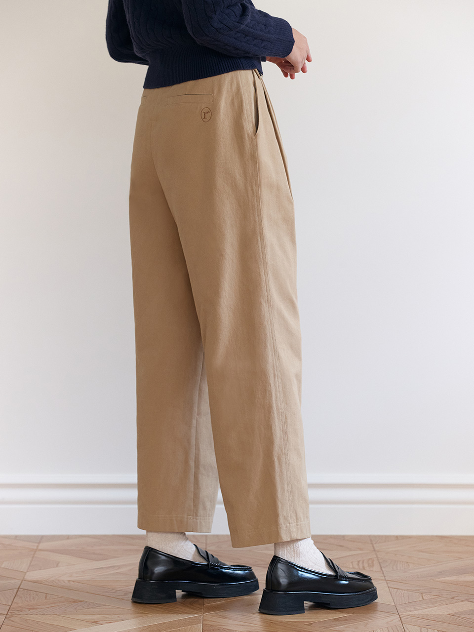 PINTUCK PANTS BEIGE