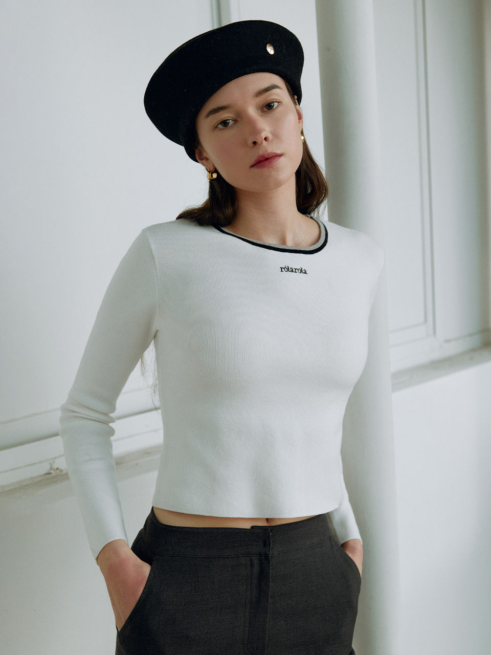 TWO-TONE LINE KNIT WHITE