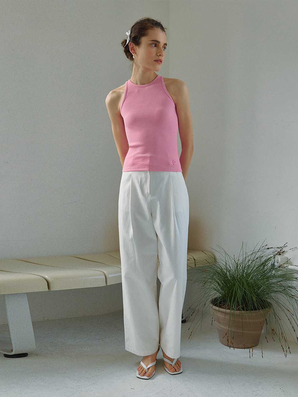 RIBBED HALTER NECK SLEEVELESS PINK