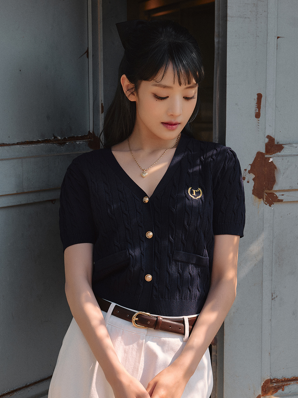 V NECK CABLE HALF CARDIGAN NAVY