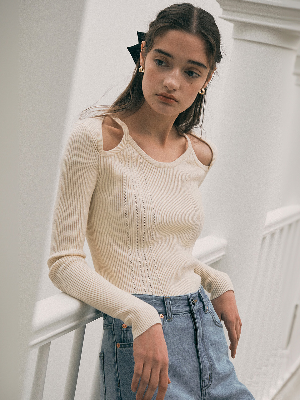 RIBBED CUT OUT KNIT IVORY