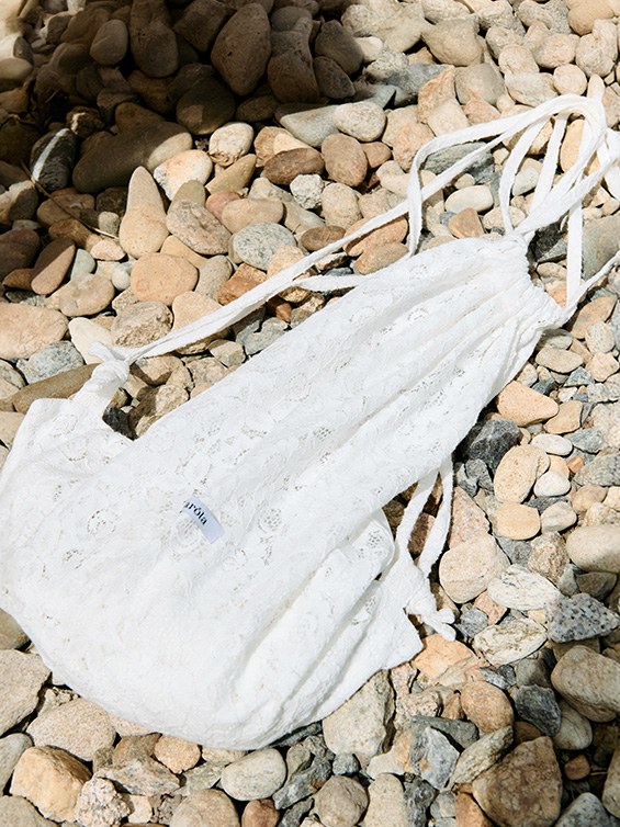 LACE STRING BACKPACK IVORY