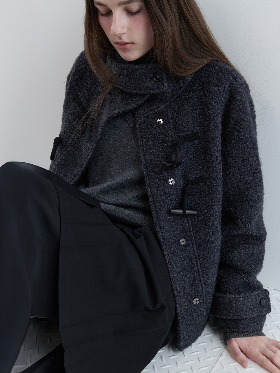 HIGH NECK DUFFLE SHORT COAT DEEP GRAY