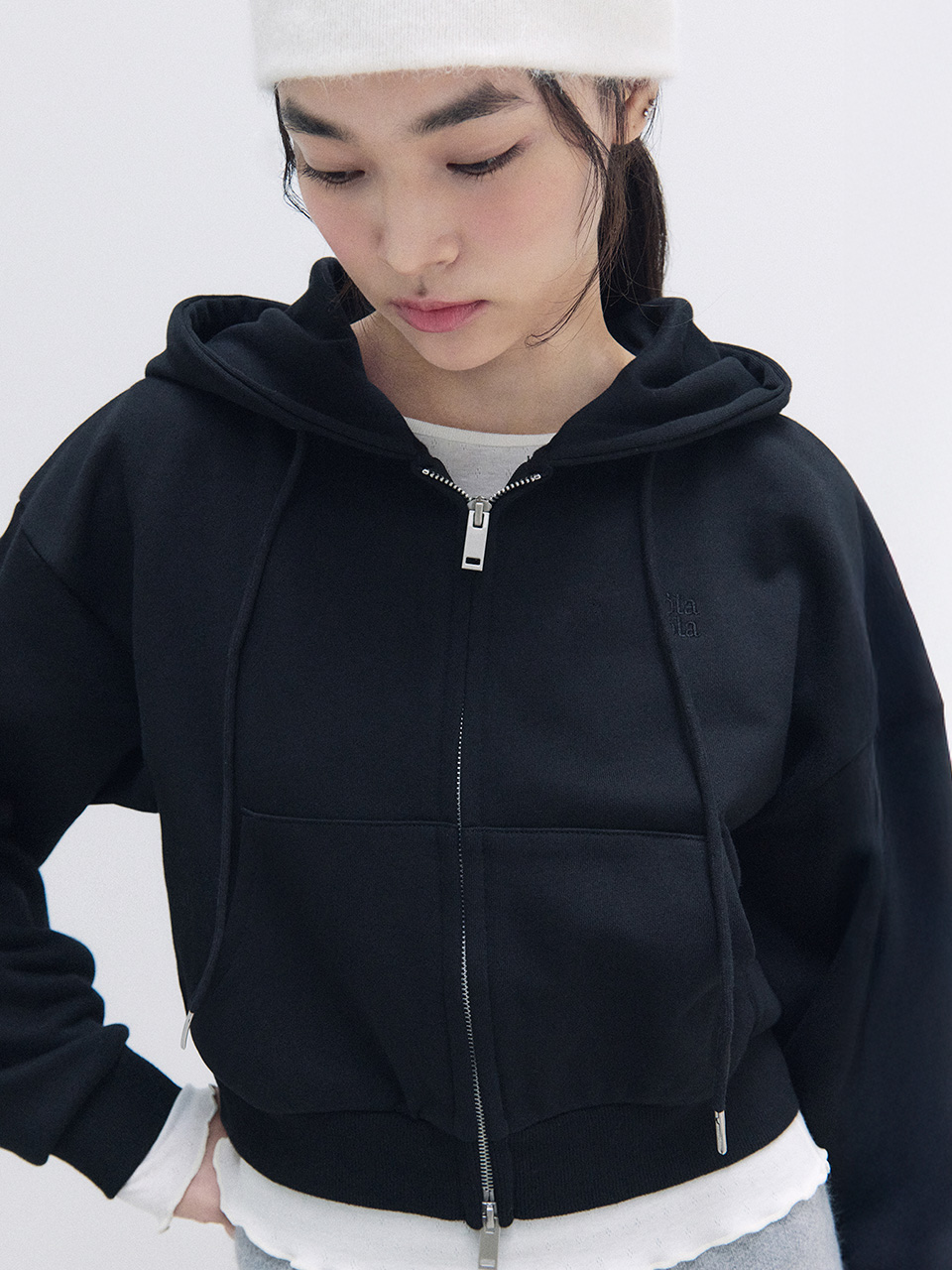 NUBASIC CROP HOODED ZIP-UP BLACK
