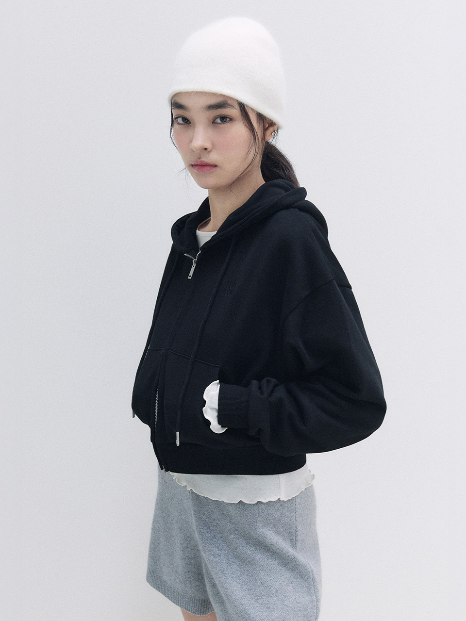 NUBASIC CROP HOODED ZIP-UP BLACK