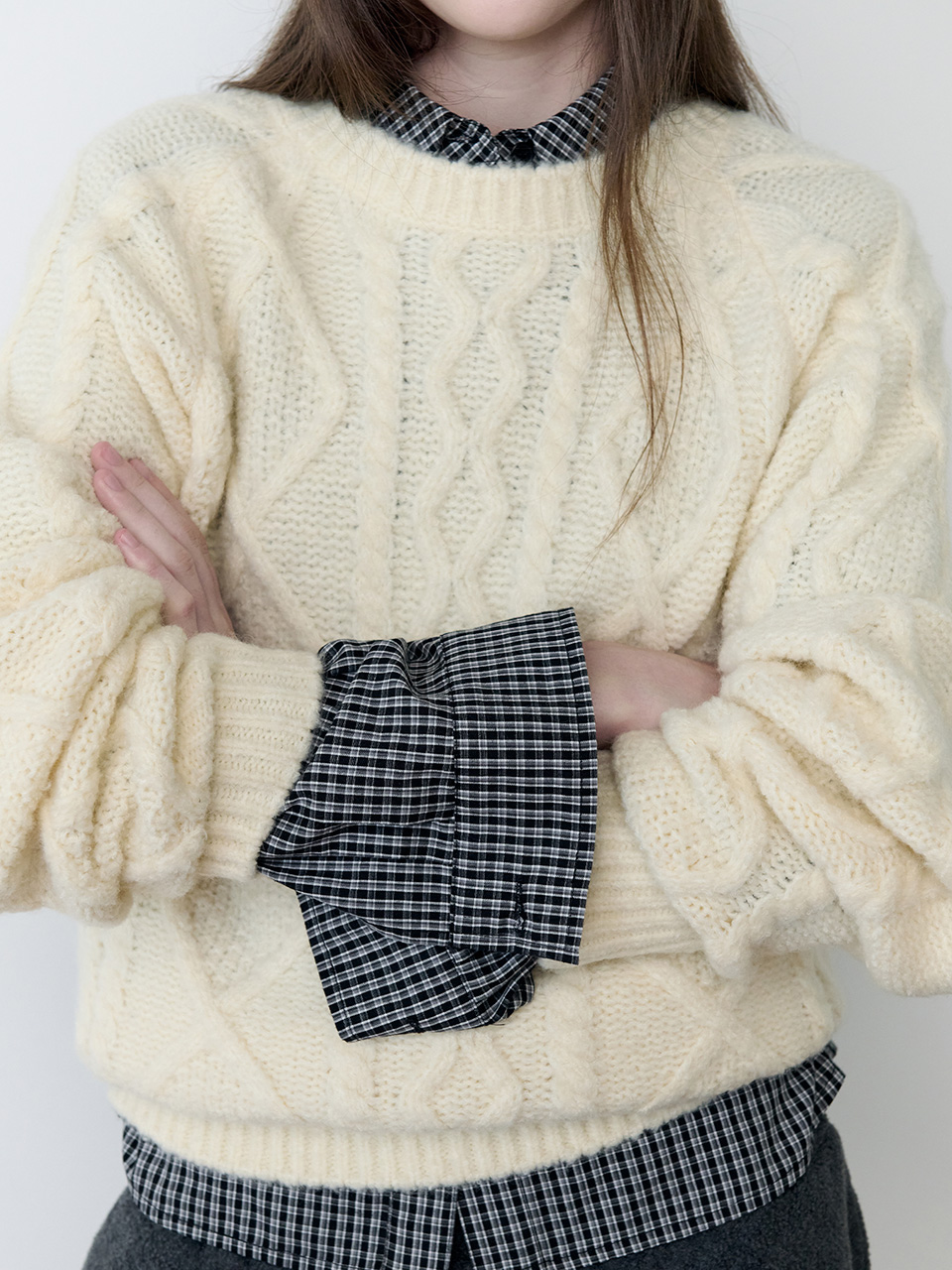 MOHAIR LOOSE FIT CABLE KNIT IVORY